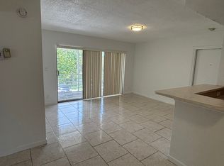 1701 NW 46th Ave #207, Fort Lauderdale, FL 33313