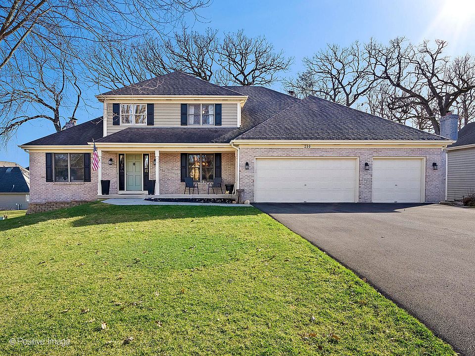 1st image of 210 Long Oak Dr