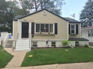 1026 N 11th St, Bismarck, ND 58501
