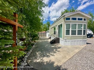 548 Oxbow Dr, Thayne, WY 83127
