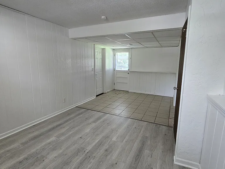 13326 Donnelly Ave — Photo 23