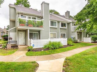 42 Wynwood Dr, Monmouth Junction, NJ 08852