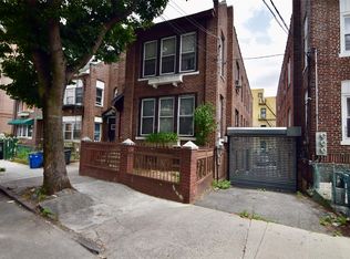 1860 Harrison Ave, Bronx, NY 10453