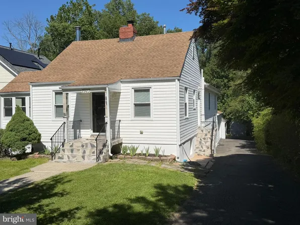 2923 Fairhill Rd, Fairfax, VA 22031