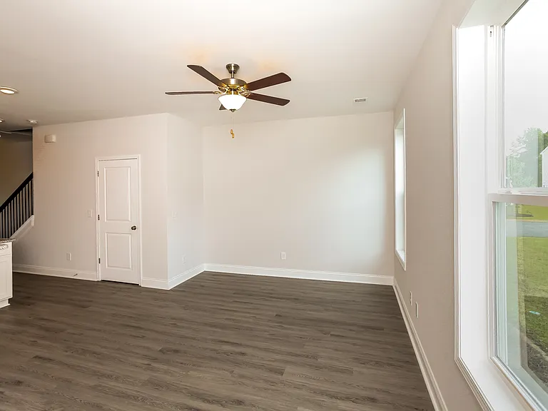 413 Blue Robin Ln — Photo 2