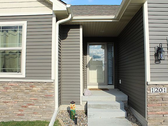 4th image of 1201 Caitlin Dr SE