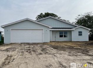 1251 Valley View St, Valley, NE 68064