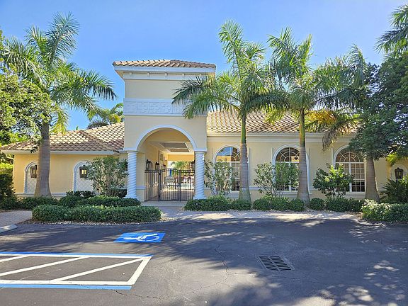 2nd image of 110 Triano Cir #110