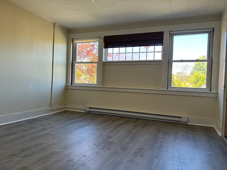 201 Roxbury St #3 — Photo 6