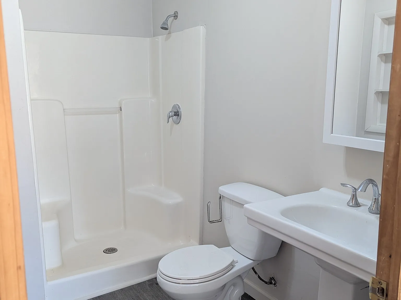4 bed, $1,750 — Photo 3
