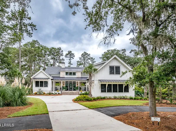 830 Island Cir W, Saint Helena Island, SC 29920
