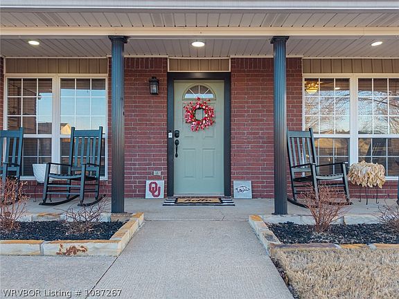 2nd image of 1021 Ruby Dr