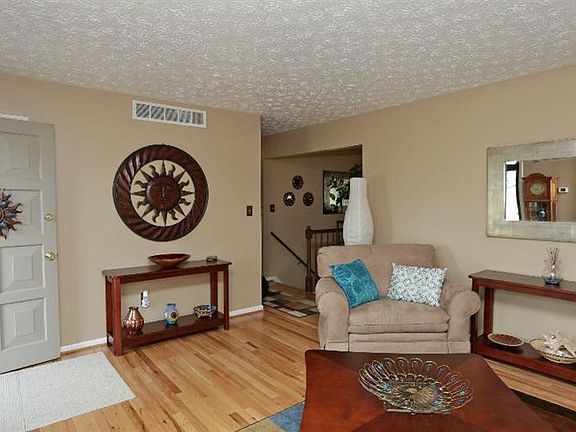 4th image of 940 Bordallo Dr