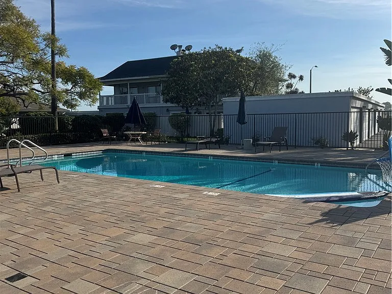 2522 University Dr — Photo 18