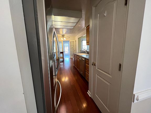 5th image of 3008 Hornbeam Ct
