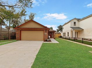 548 Rawls Cir, Irving, TX 75061