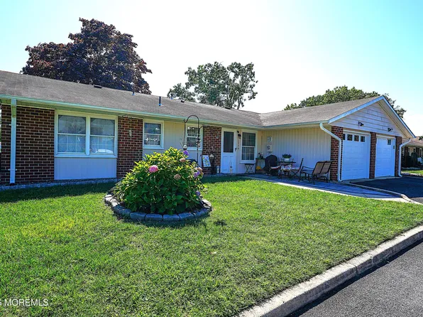 1075D Argyll Circle #1004, Lakewood, NJ 08701
