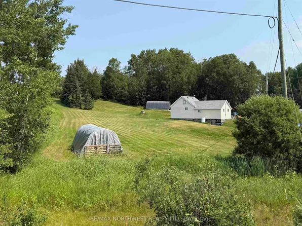 16 James Rd, Kenora, ON P9N 0E2