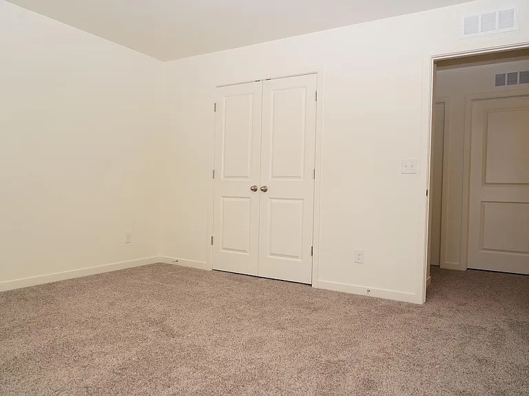 2219 Fiadore Trl — Photo 32