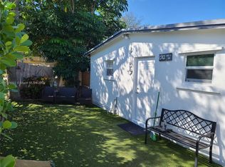2242 Liberty St, Hollywood, FL 33020