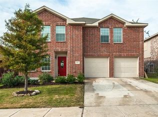 10033 Chrysalis Dr, Fort Worth, TX 76131