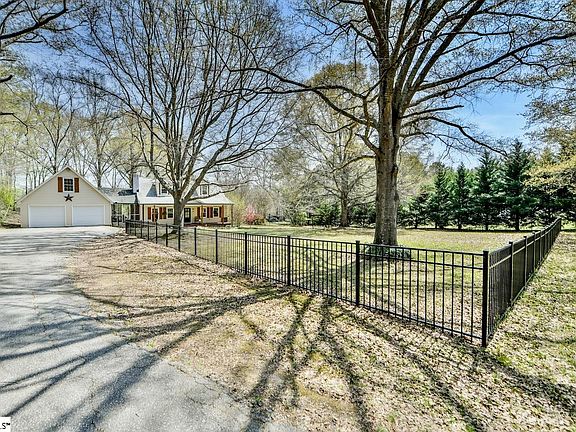 4th image of 327 Hillside Church Rd