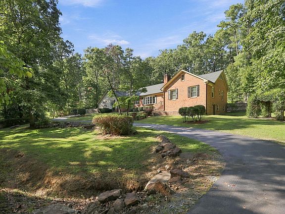 4th image of 510 Valley Rd