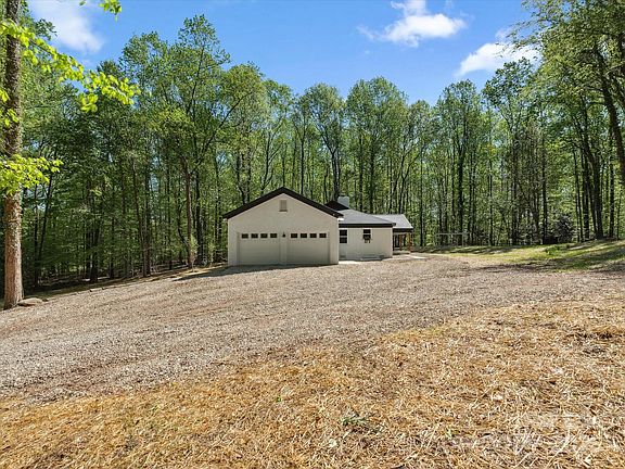 5th image of 6724 Brushwood Dr