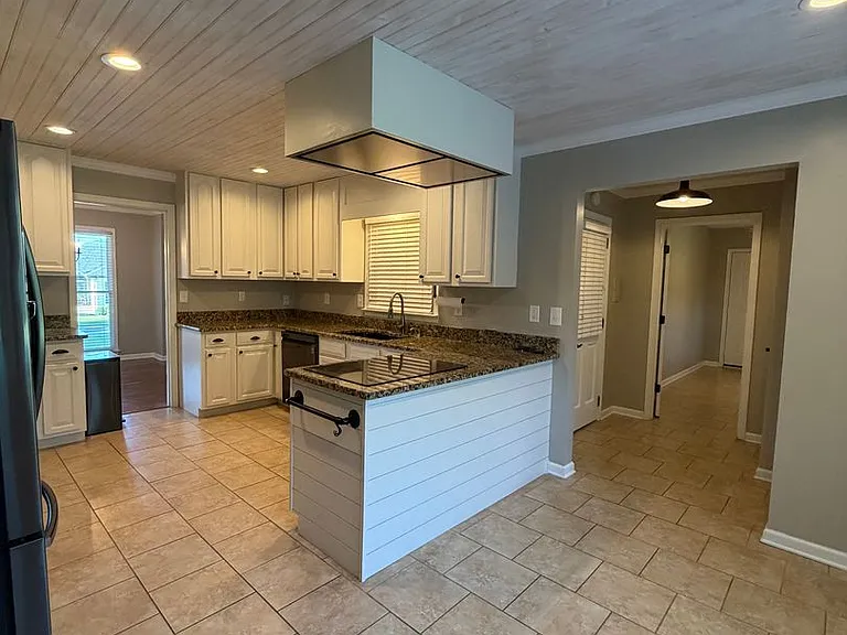 125 Camp Ground Rd — Photo 20