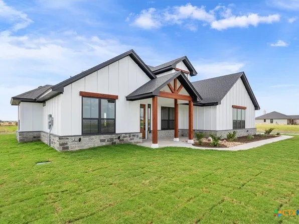 18085 Round Hall Rd, Holland, TX 76534