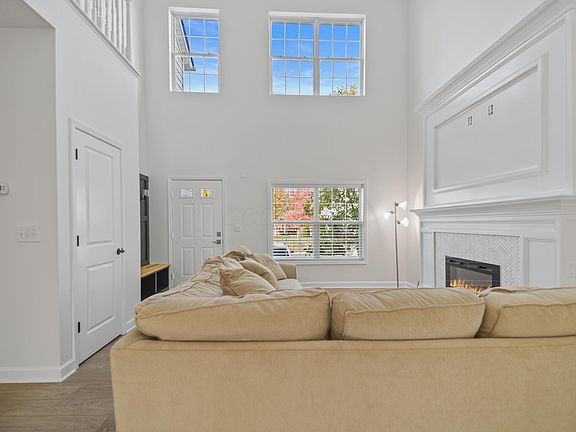 5th image of 9150 Walker Park Dr