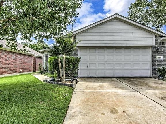 2nd image of 18227 Beaverdell Dr