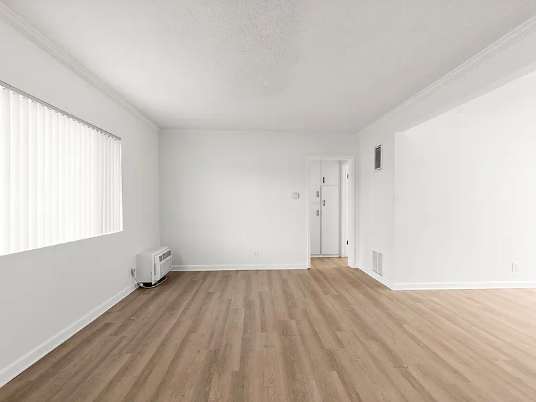 20404 Cohasset — Photo 11