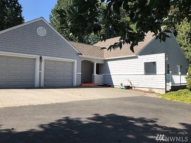 1st image of 5223 Vine Ct NE