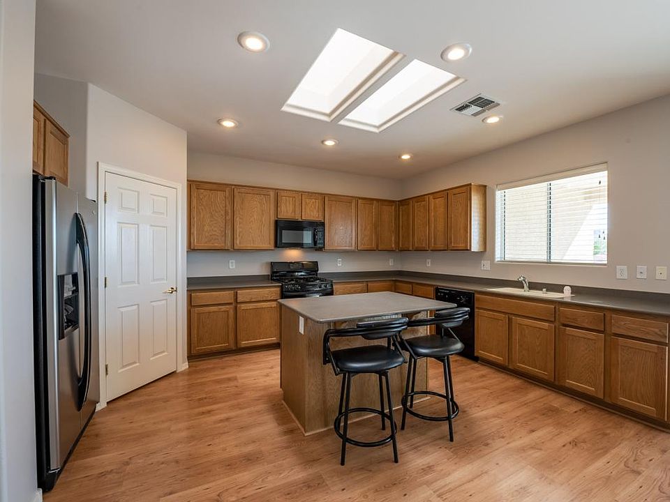 1st image of 2759 Sapphire Desert Dr