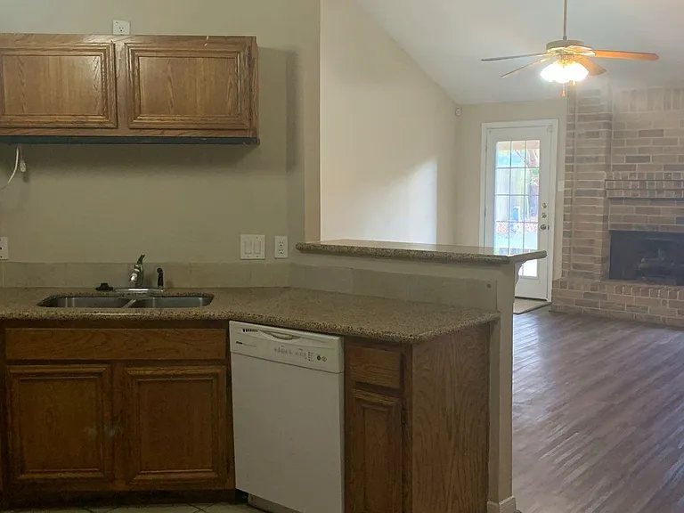 3730 Village Grove Dr — Photo 2