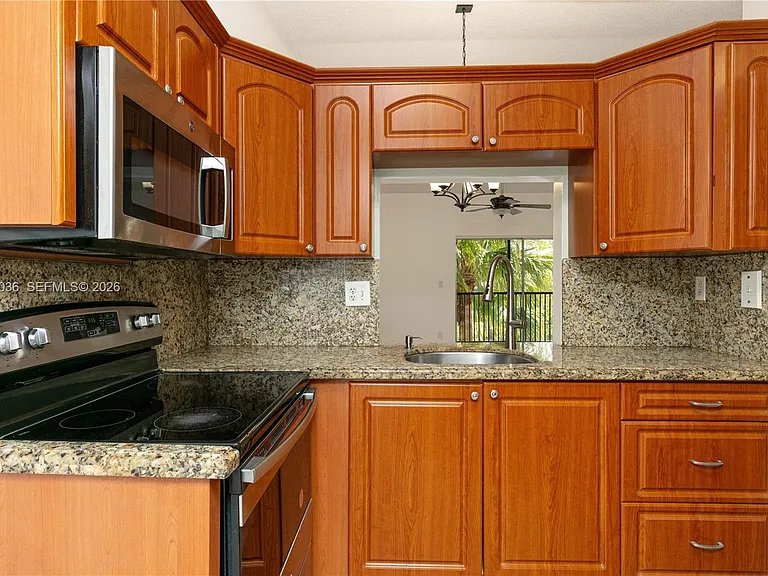 717 Gardens Dr #201 — Photo 11