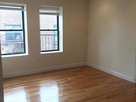 4th image of 95 N Walnut St #502