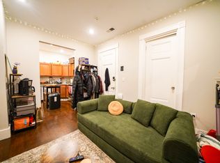 47 Bay State Rd APT 2R, Boston, MA 02215
