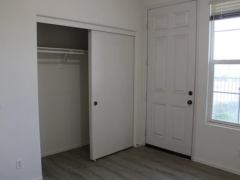 1450 University Cir — Photo 4