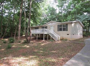 109 W Lakeview Dr, Temple, GA