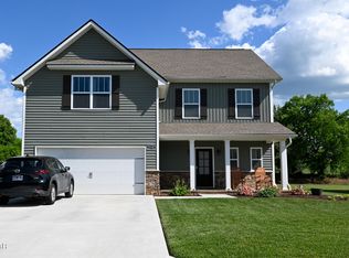 2118 Tributary Dr, Sevierville, TN 37876