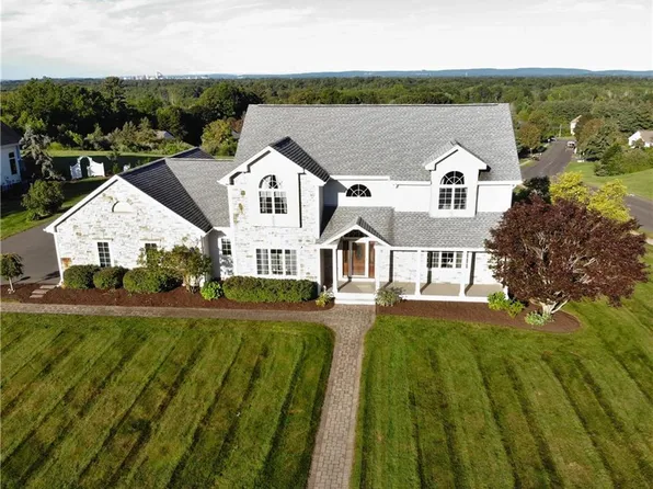 8 Sunrise Lane, South Windsor, CT 06074