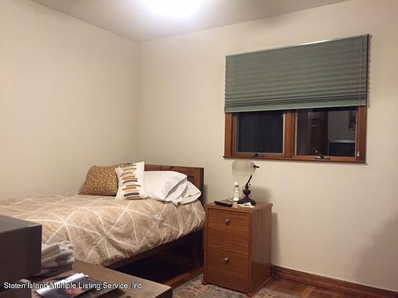 5th image of 374 Clarke Ave