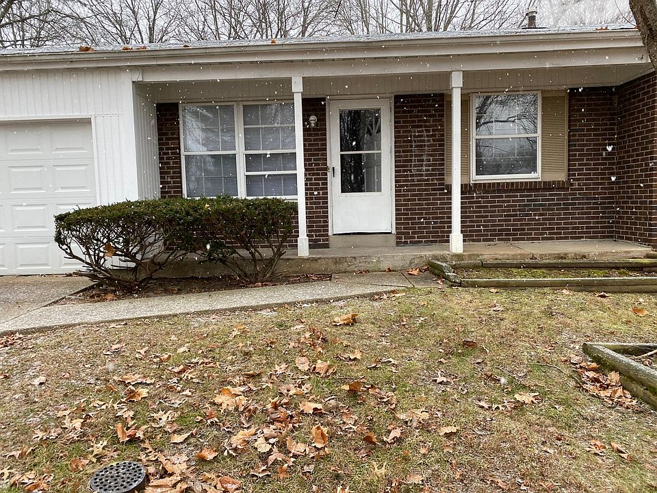 1st image of 14446 Fox Chase Dr
