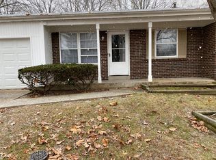 14446 Fox Chase Dr, Florissant, MO 63034