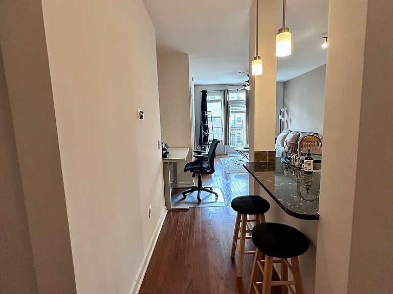 3000 Vanderbilt Pl #300 — Photo 8