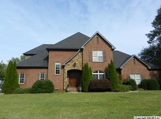 2408 Jade Pointe Dr SE, Decatur, AL 35603