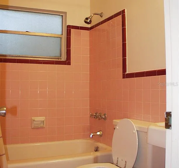 621 NW 36th Dr — Photo 13