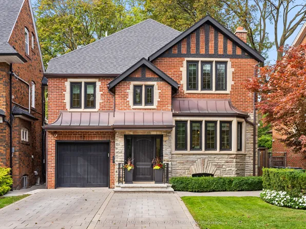 12 Millbank Ave, Toronto, ON M5P 1S3